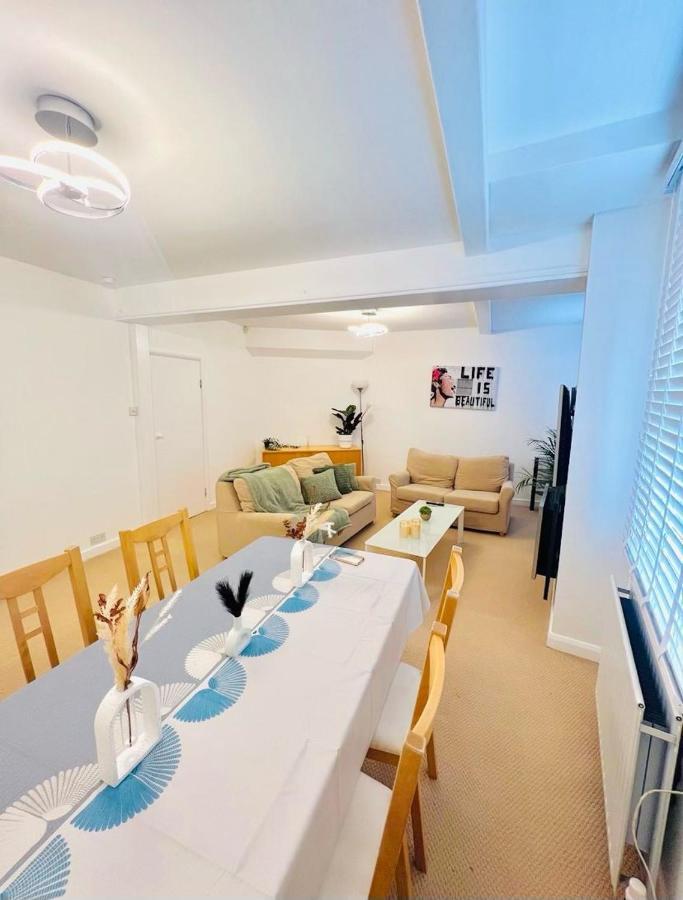 The Vista Apartment London Exterior foto